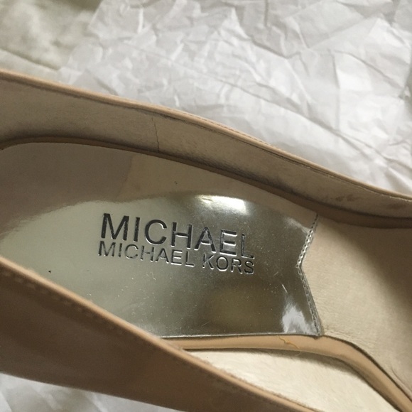 MICHAEL Michael Kors | York Platforms - Picture 4 of 10